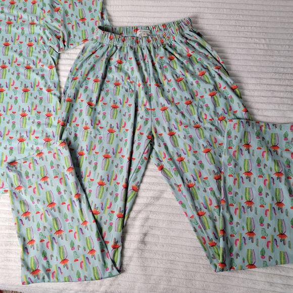🌵 Earthbound Trading Co Cactus Print Pajama Set –Size Small Soft Cozy Sleepwear - Picture 2 of 10